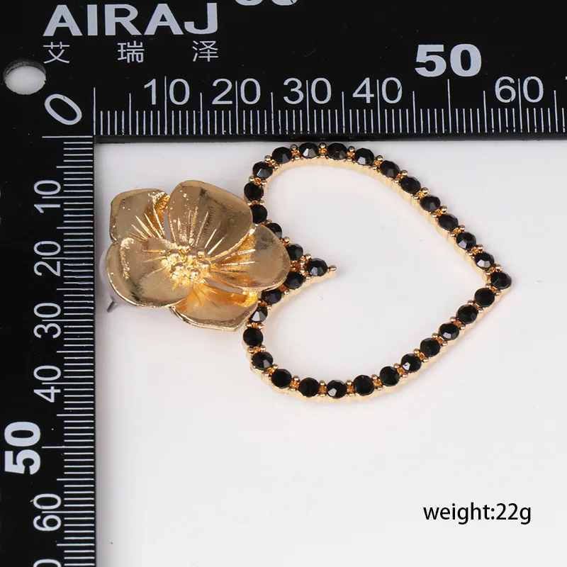 Крупные серьги-подвески в форме сердца для женщин богемные блестящие серьги