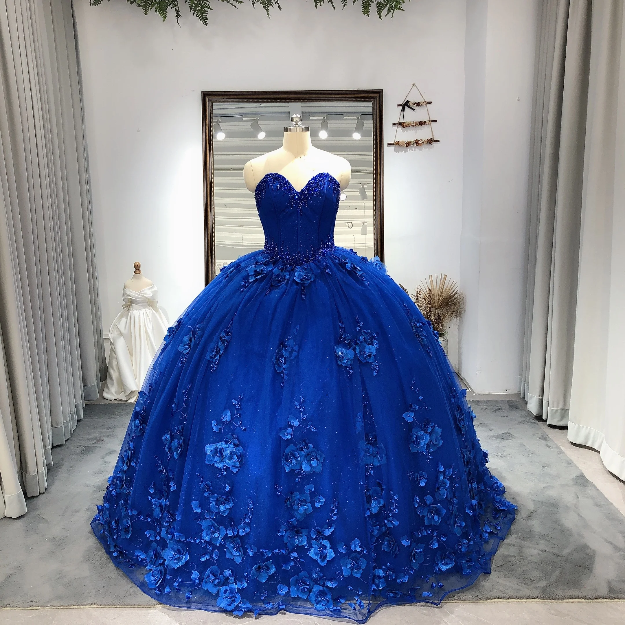 

Luxury Princess 3D flowers Ball Gown Prom Dress Glitter Tulle Royal Blue Sweetheart Ball Gown Quinceanera Dress