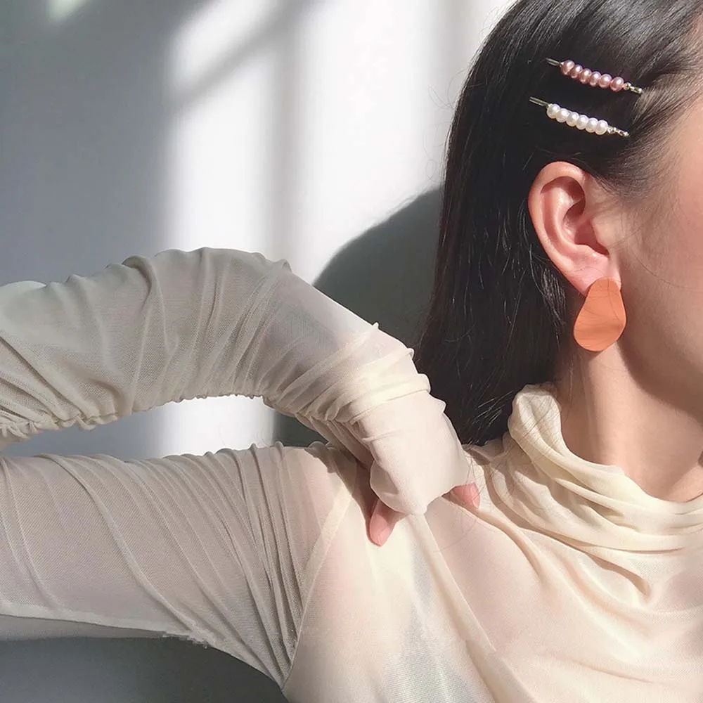 Нерегулярные геометрические матовые пустотелые серьги гвоздики Асимметричные