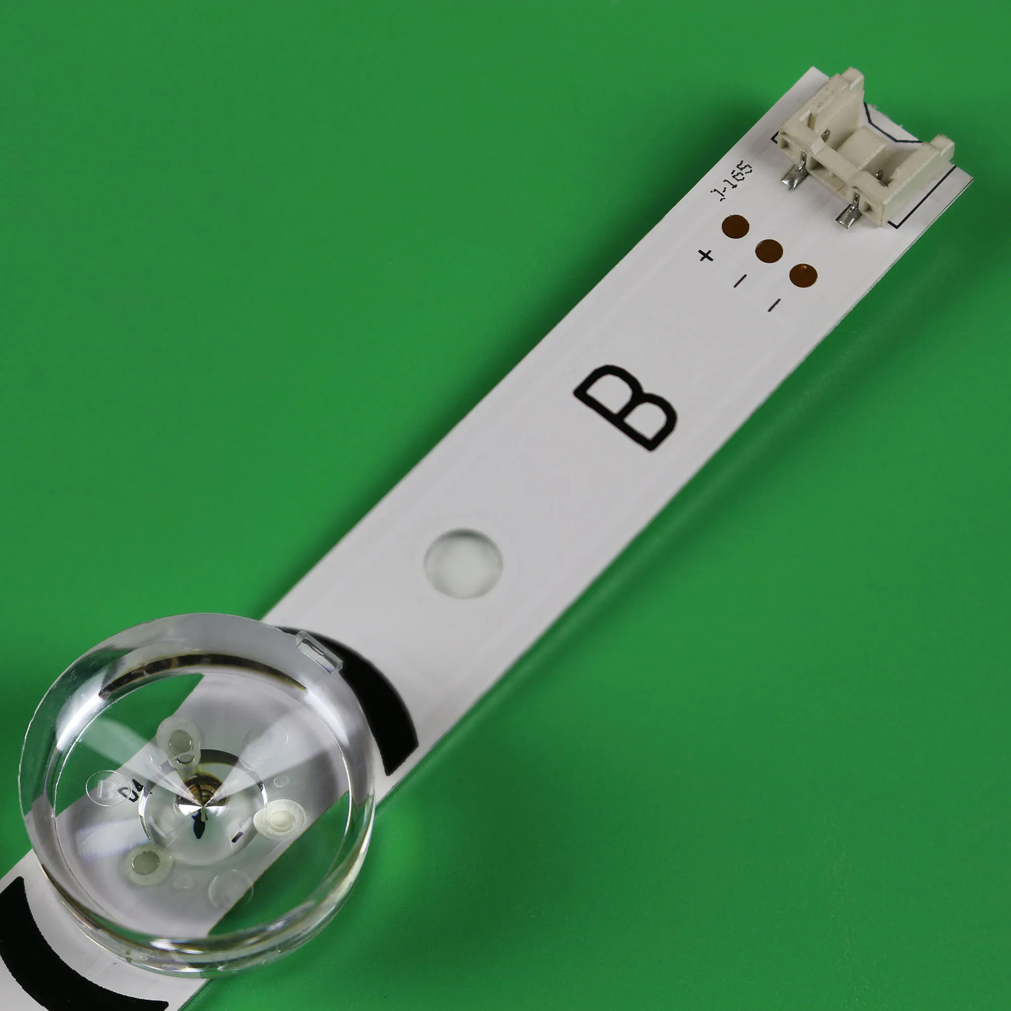 LED Backlight strip 8 Lamp For LG TV 390HVJ01 lnnotek drt 3.0 39&quot 39LB5610 39LB561V 39LB5800 39LB561F DRT3.0 39LB5700 39LB650V |
