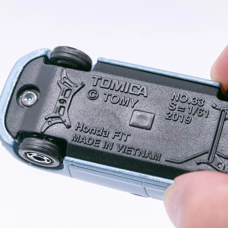 Takara Tomy Tomica No. 33 Honda FIT 1/61 литая под давлением модель автомобиля для мальчиков и