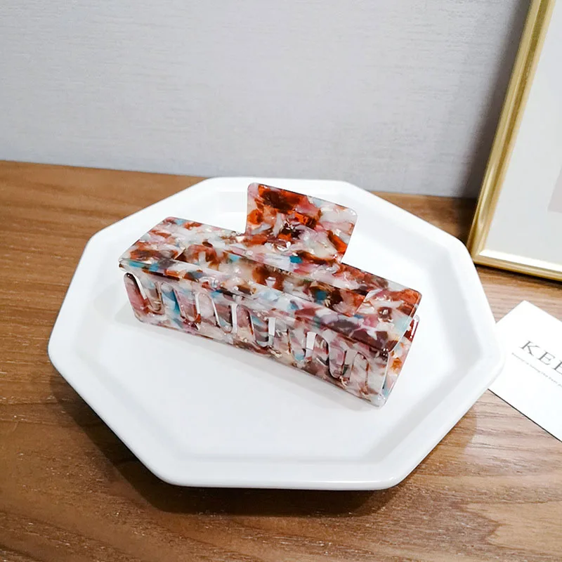 

2021 New Korean Retro Hair Claws Clamp Hollow Geometric Square Leopard Pattern Ponytail Hair Grabbing Clips for Women