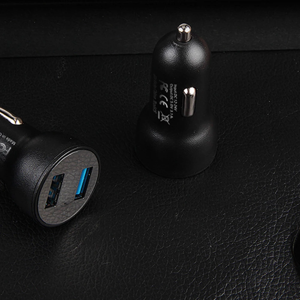 Автомобильное зарядное устройство с двумя USB-портами 12 В/24 В 3 1 А |