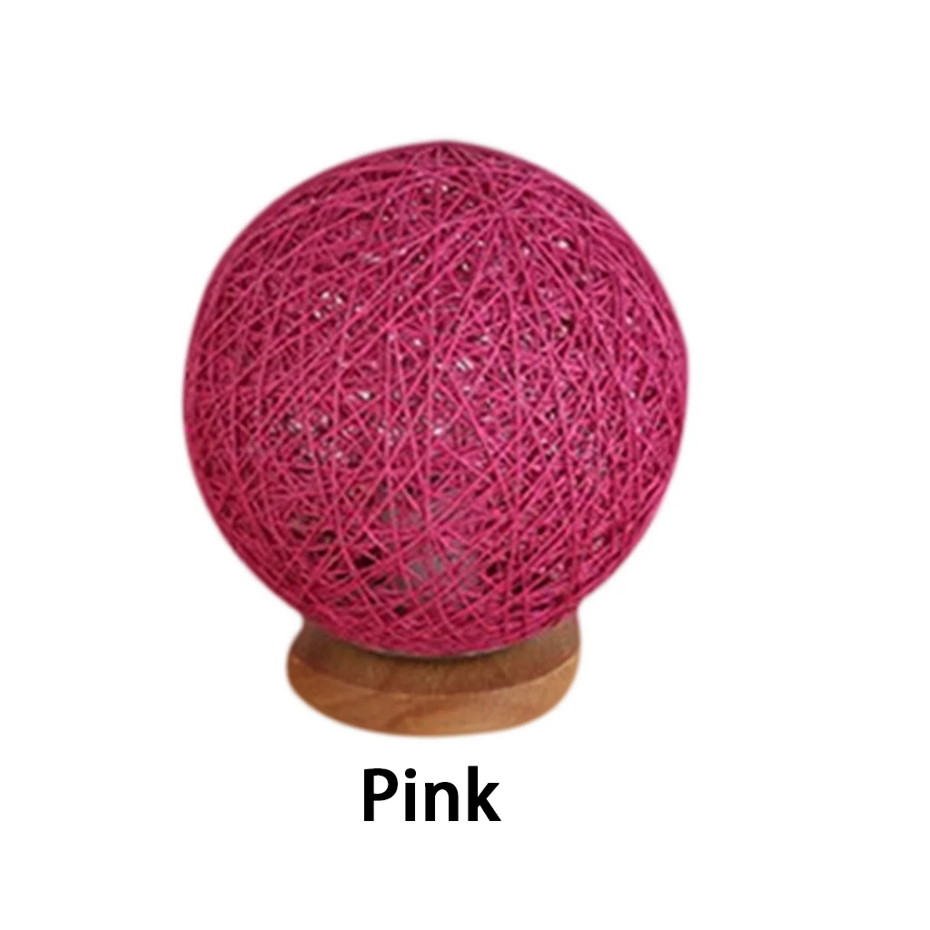 Плетеная настольная лампа из ротанга с шариками ночсветильник Takraw для спальни