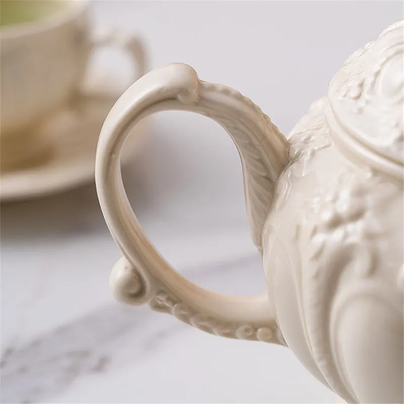 

Milky White Embossed Ceramic Coffee Pot Coffee Cup Saucer Creative European Afternoon Tea Teapot Teacup Simple White Porcelain