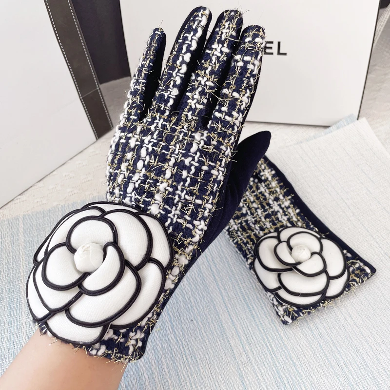 

Brand designer Winter Gloves Warm Plus Velvet Thicken Touch Screen Cashmere Mittens Grid Big Flower Gloves for womeninvierno