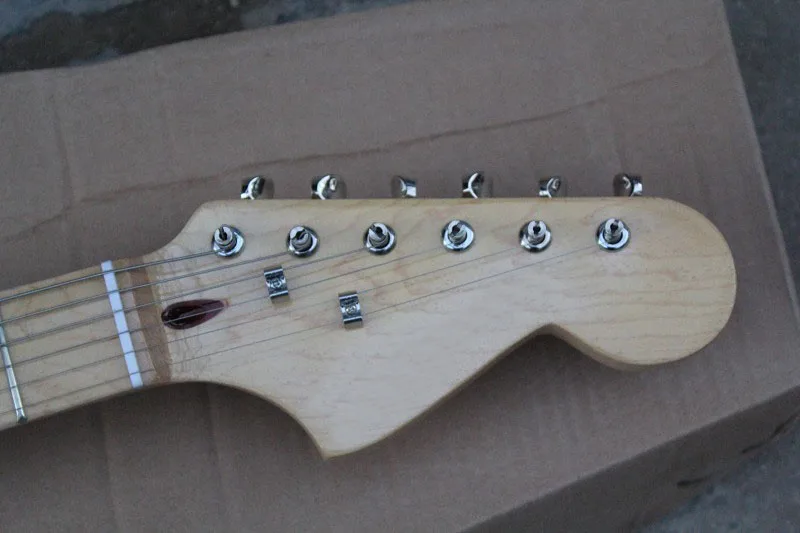 Custom shop ST электрогитара имеет больше стилей вы можете выбрать фотографий в