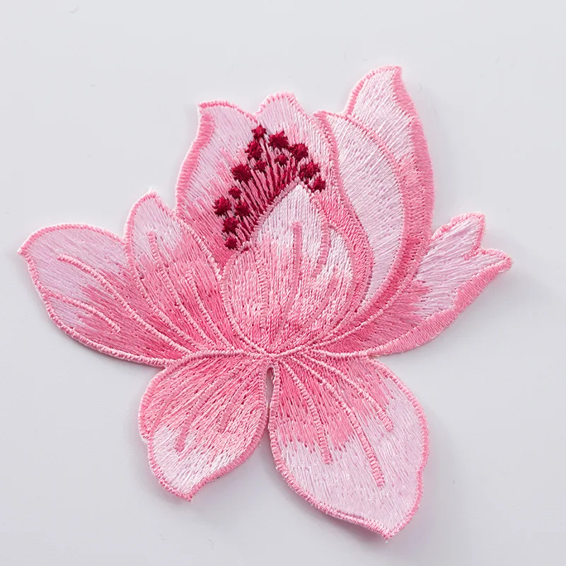 Lotus flower embroidered Patches for Clothing iron on Embroidery Stickers Clothing Applique flowers Decoration Badge parche