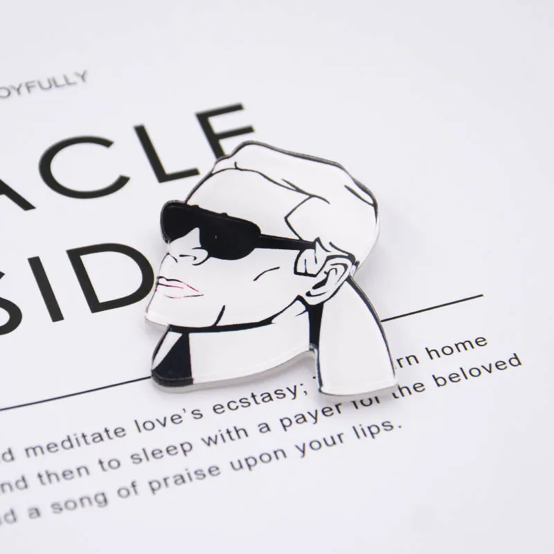 Cartoon Character Acrylic Brooch Unisex Garment Accessory Scarf Clip Fashion Jewelry | Украшения и аксессуары