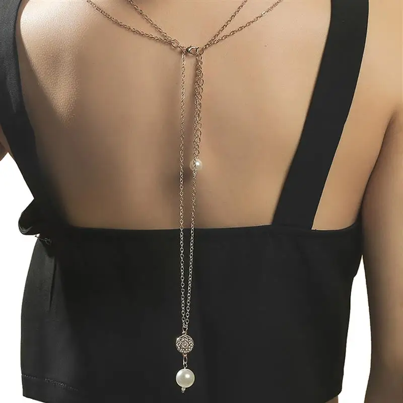 

Женская многослойная цепочка с искусственным жемчугом