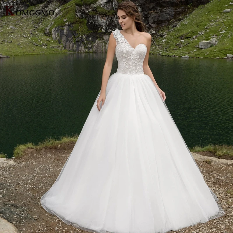 

High-End One Shoulder Chapel Train Bridal Ball Gown Elegant Sleeveless Sweetheart Neck Embroidery Appliques Tulle Wedding Dress