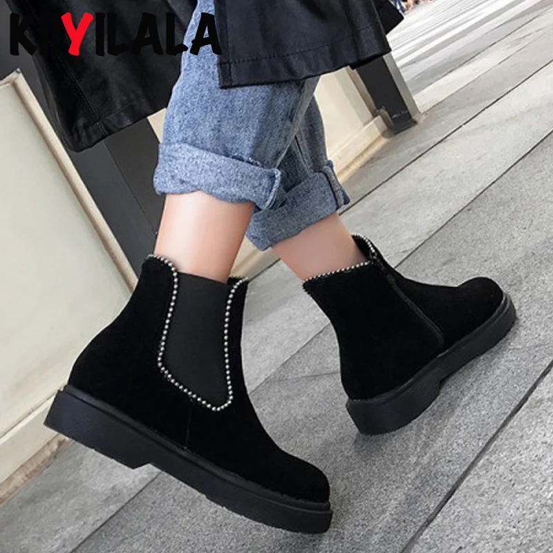 Женские ботинки челси на платформе Kiiyilala черные короткие плоской подошве женская