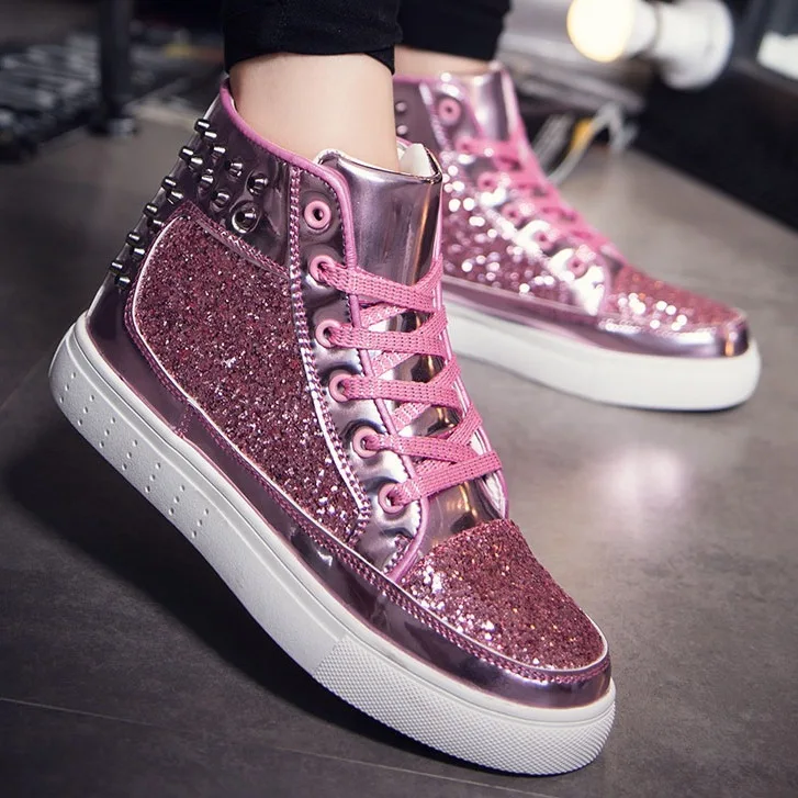 Женские высокие кроссовки с блестками и заклепками золотистая блестящая женская