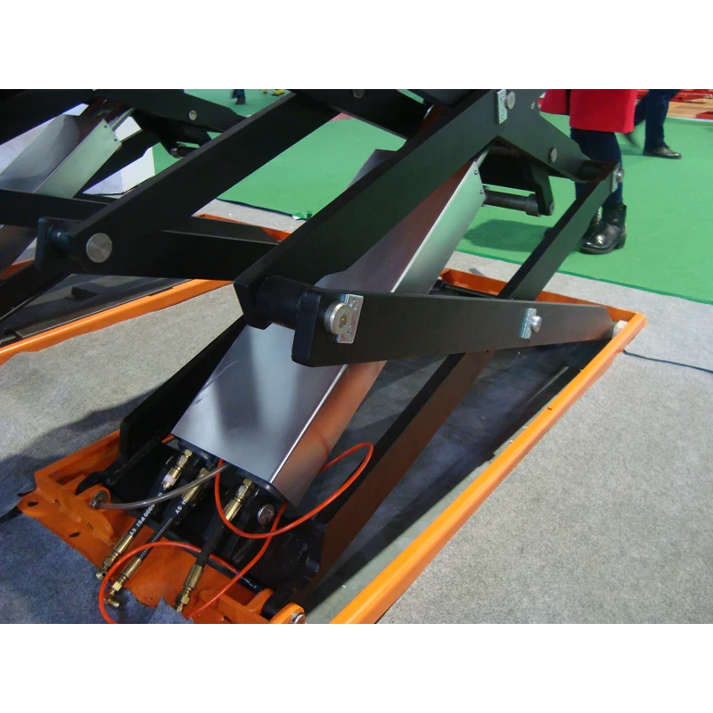 На земле автоматический подъемник 3T ЕМКОСТЬ IT8623 с CE