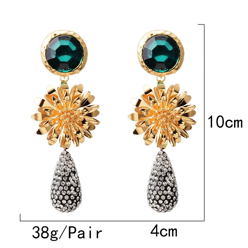 

New Pop Earrings Flower Metal Water Drill Korean Fashion Jewelry Earrings for Women 2021 Trend Jewelry for Women Wholesales