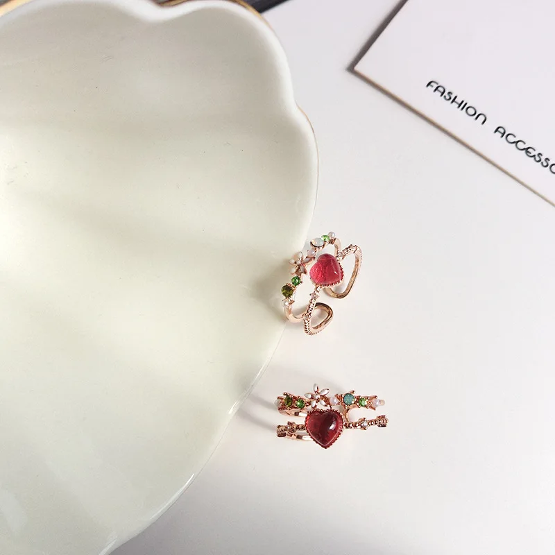 Кольцо в виде сердца из смолы с розовым и золотым покрытием|Кольца| |