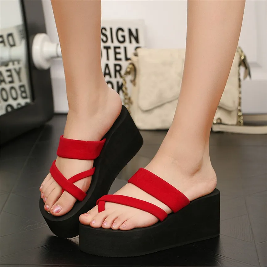 Женская обувь на танкетке Летние босоножки Нескользящие уличные Вьетнамки