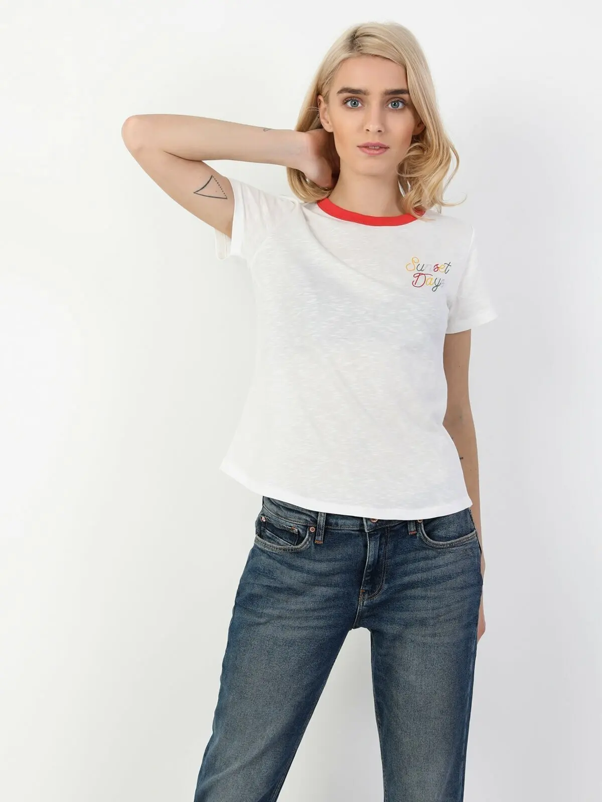 

Woman Short Sleeve Tshirt