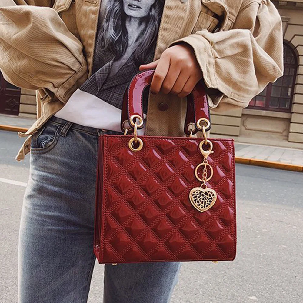 

Luseai Топ лакированная кожа Маленькая женская новая модная цепочка на одно плечо скошенная квадратная сумка