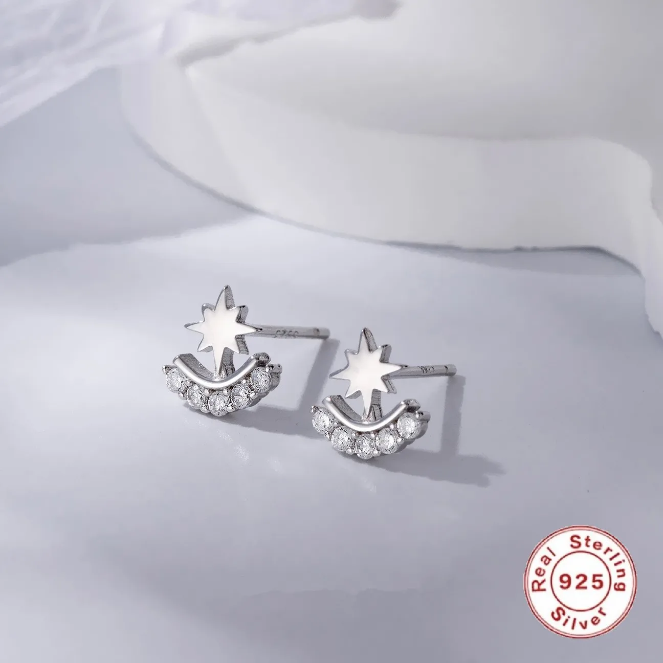 

925 Sterling Silver Ear Studs Crystal Moon Star Earrings Women Simple Fashion Wedding Exquisite Student Jewelry Accessories Gift