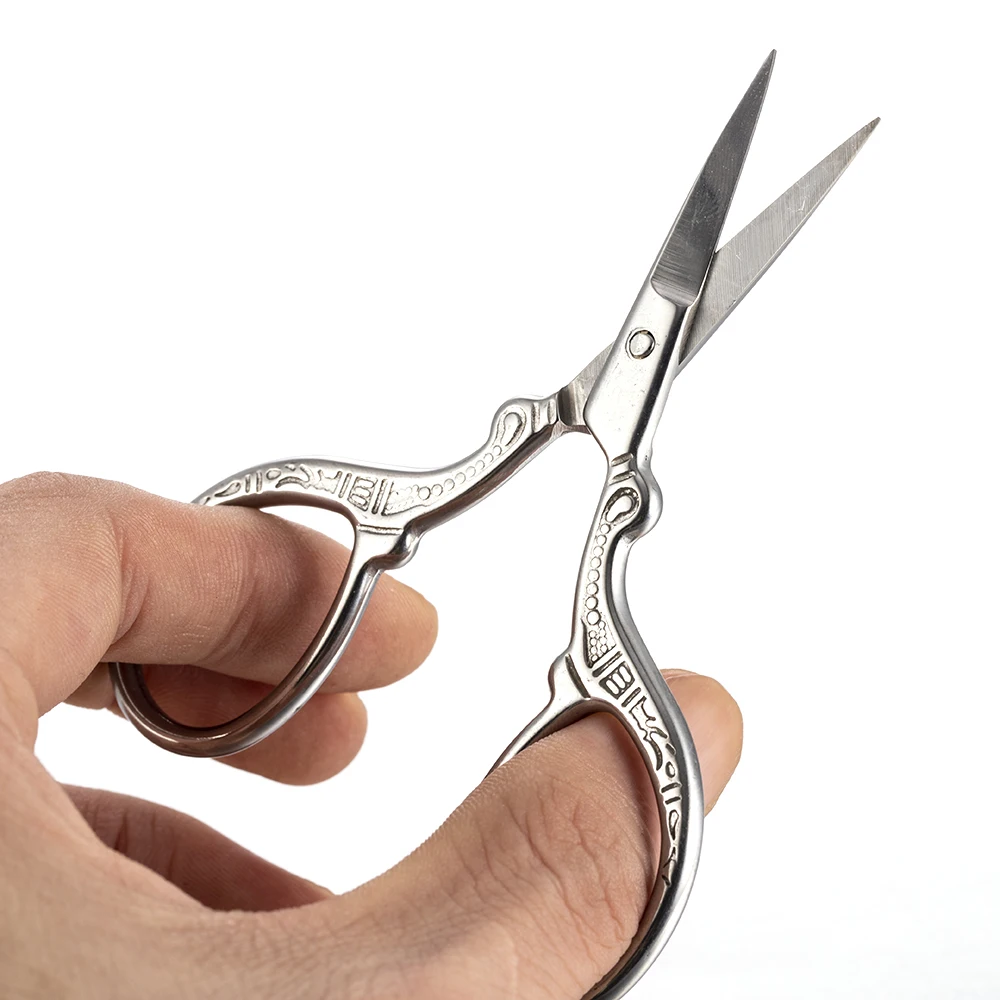 

2021 Small Stainless Steel Eyebrow Comb Scissors Manicure Nail Cuticle Trimmer Scissor Beauty Makeup Facial Hair Remover Tool
