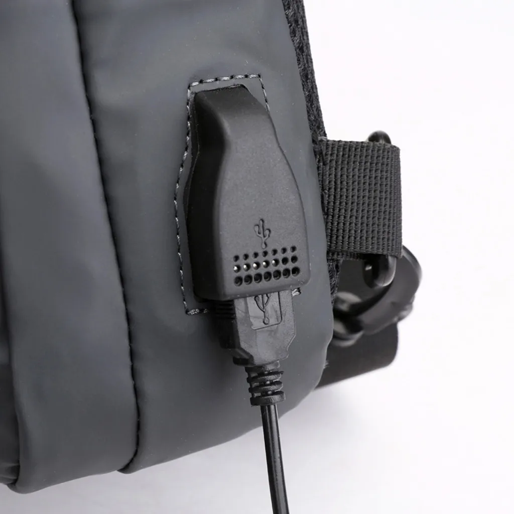 

Men Fashion Outdoor Oxford USB Versatile Shoulder Bag Messenger Bag Chest Bag