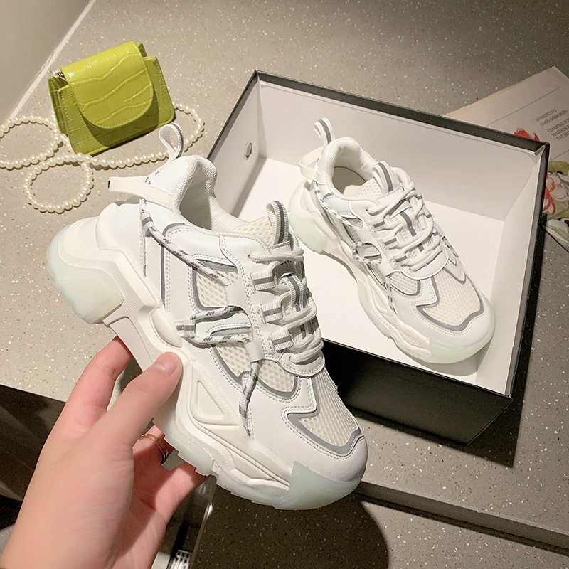 Кроссовки женские на платформе массивные шнуровке повседневная обувь белые для