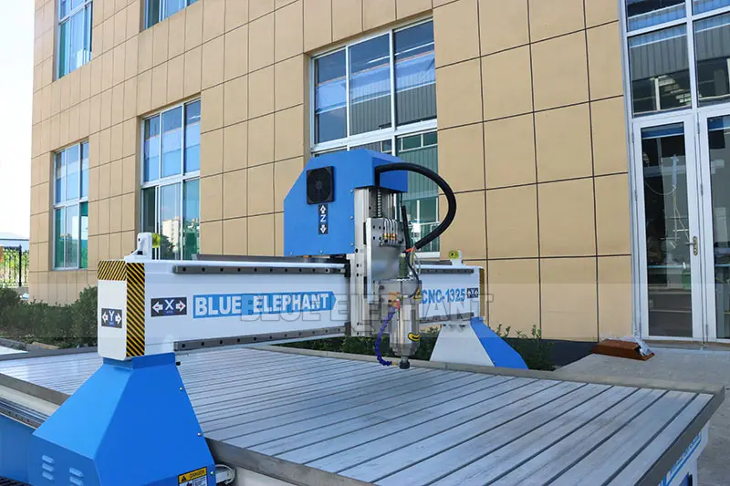 Фрезерный станок с ЧПУ Blue Elephant 1325 DSP Controllor высокоэффективный 3 осевой для твердой