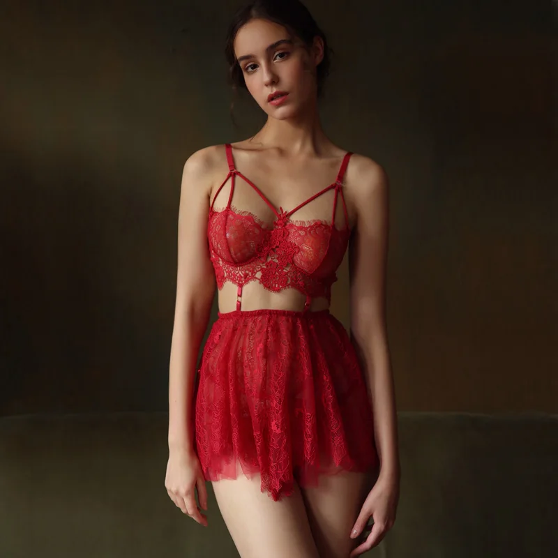 Ночная сорочка женская кружевная с V образным вырезом и трусиками