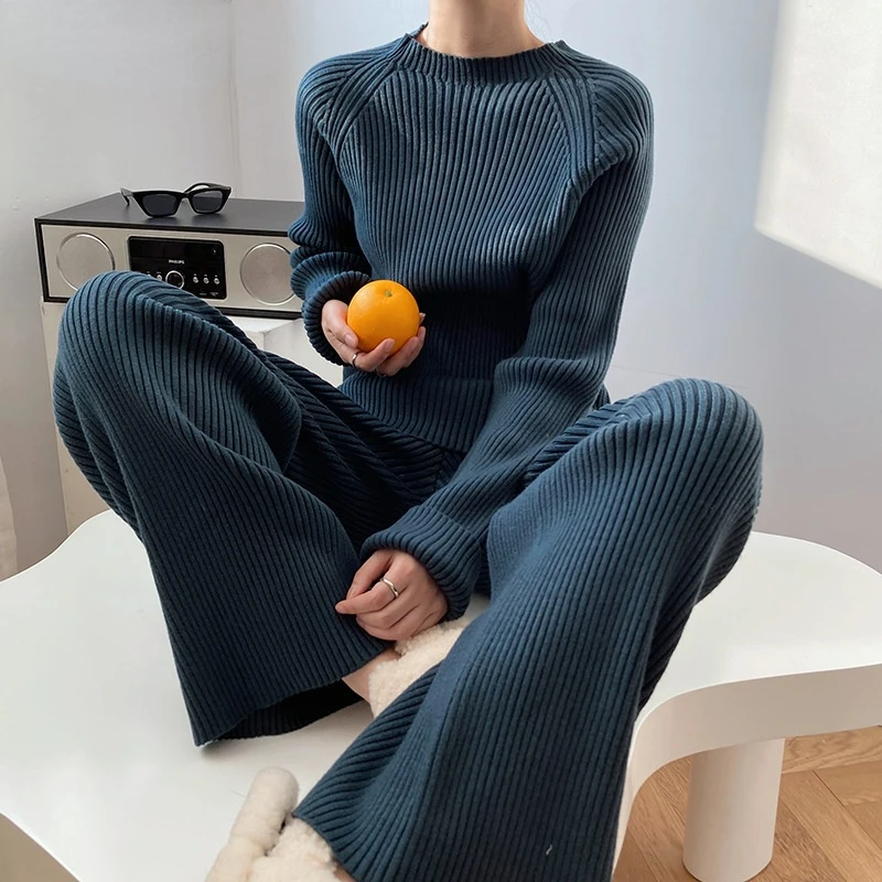 

Bornladies Women Autumn Knitted 2 Piece Set Turtleneck Side Split Sweater Set Loose Casual Elastic Waist Pants Tracksuit