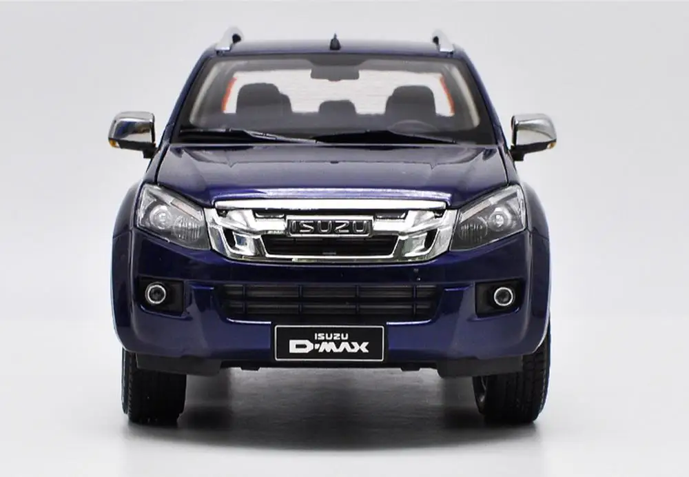 Коллекция 1/18 года модель автомобиля ISUZU D MAX голубая игрушек новый подарок в