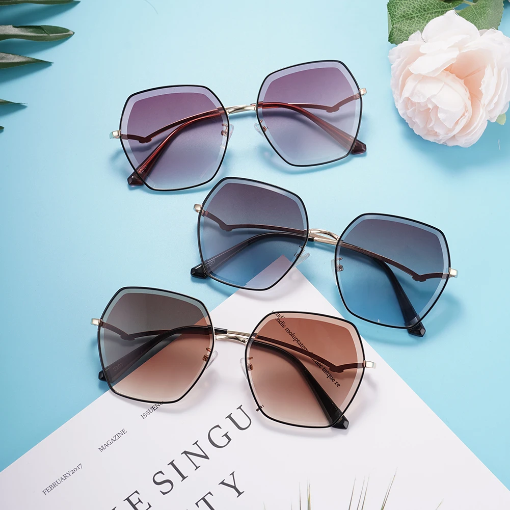

Sunglasses Summer