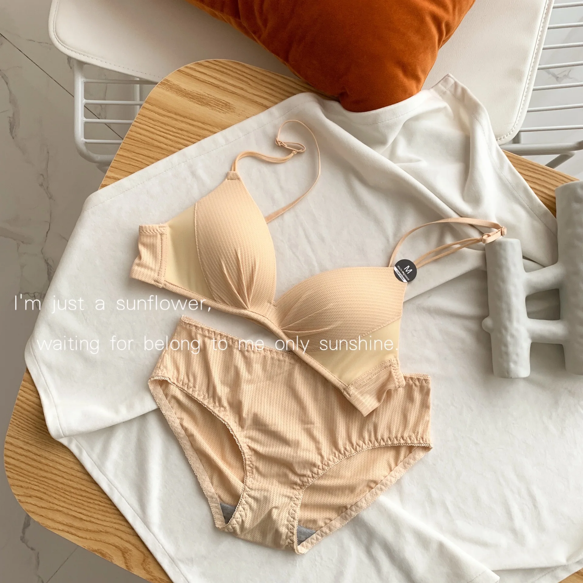 

2021 Summer Thin Bra Set Wire Free Underwear Sexy Gathering Lingerie Japanese Style Girls Bra Bralette