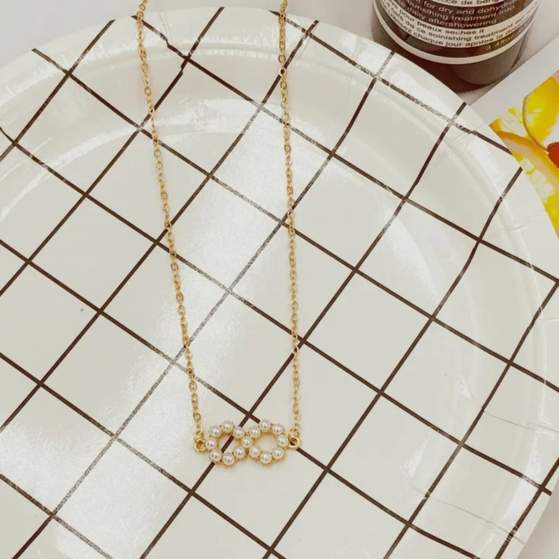 

collares de moda 2019 Pearl necklace Figure8 pearl necklace fashion personality female birthday gift