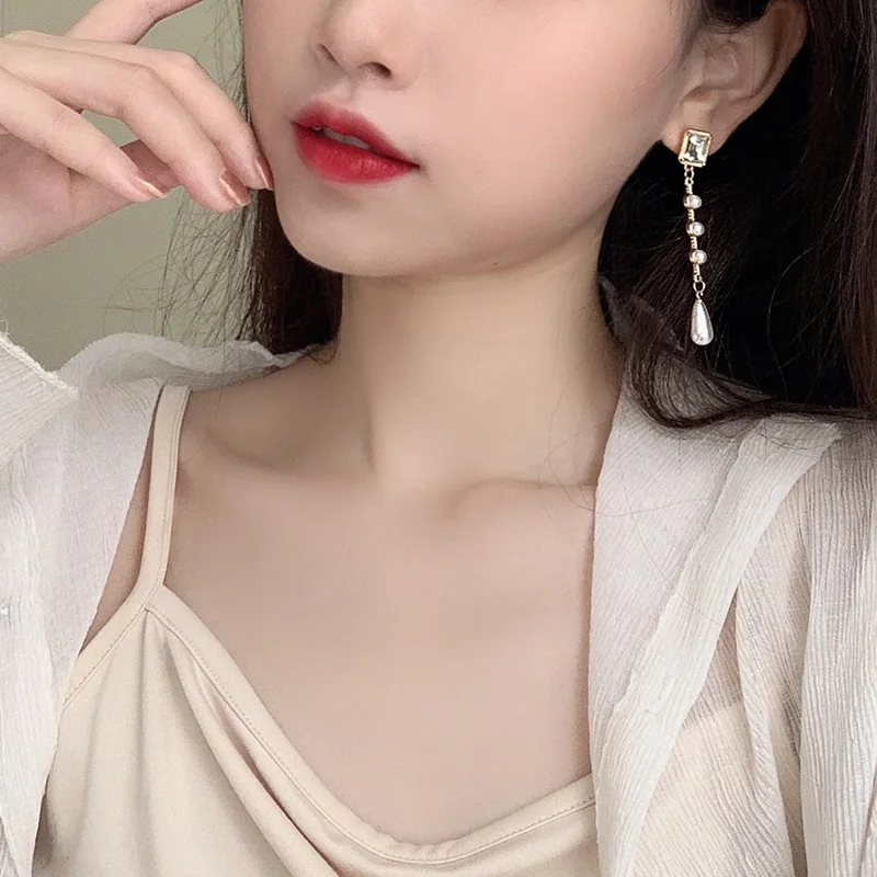 

Long tassel earrings women fashion simple and exquisite temperament retro pearl earrings for girl ear decoration ornaments