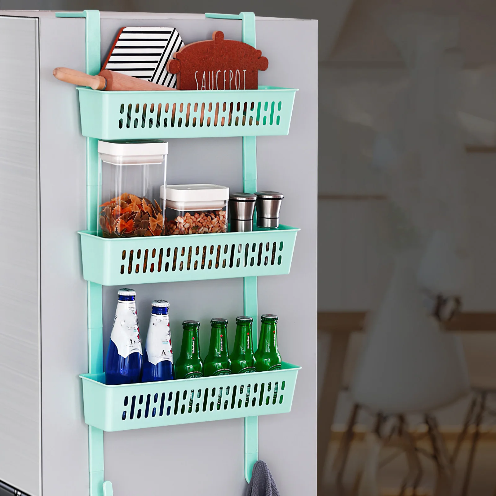 

Небольшой и практичный шкаф для хранения в холодильнике с боковым креплением, настенная отделочная стойка, пластиковая оболочка