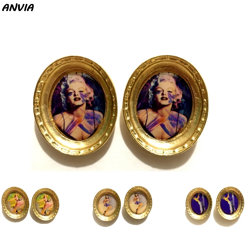 

American Retro Magazine Painting Stud Earrings For Women Sexy Marilyn Monroe Portrait Photo Frame Personality Brincos Girls Gift