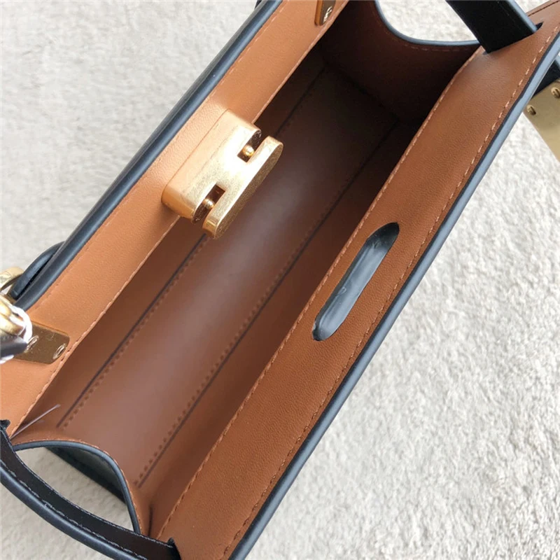 

Ins Super Fire Simple Female Handbag 2021 New Elegant Leather Messenger Bag Fashion Korean Single Shoulder Small Square Bag