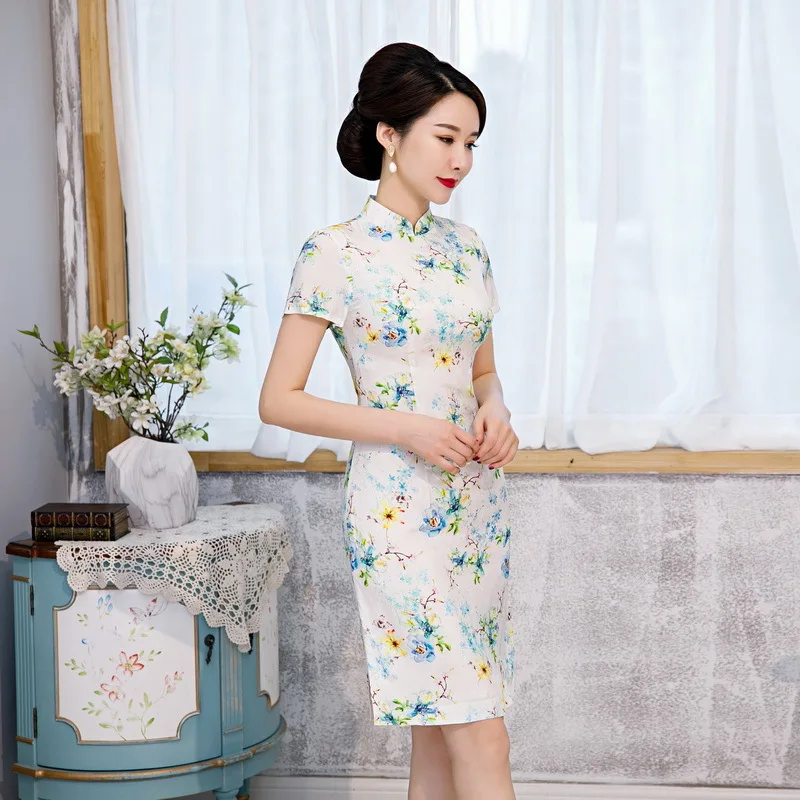Весна-лето 2020 новая шелковая Улучшенная традиционная одежда cheongsam с коротким