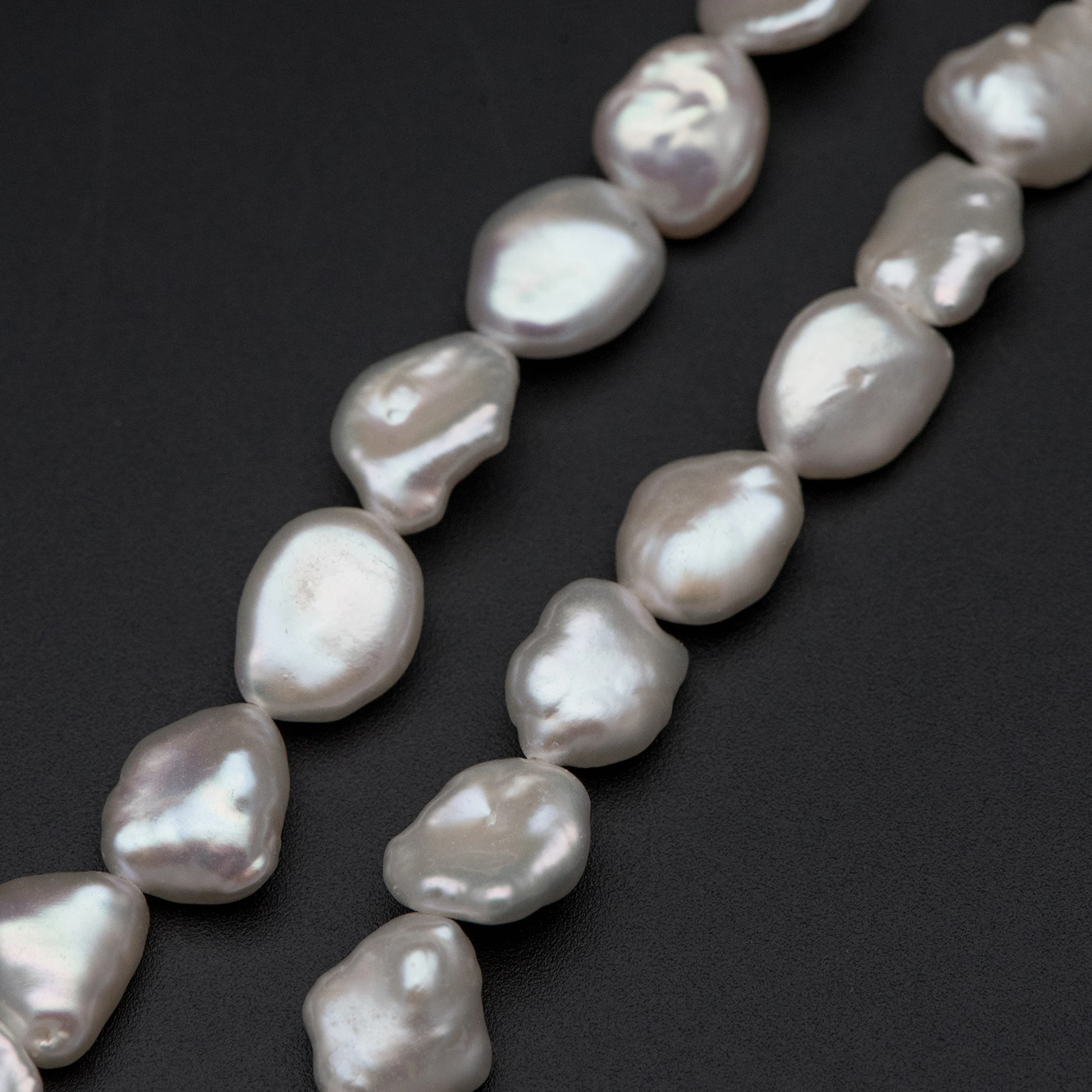 Белый лепестковый жемчуг Кеши 7-8 мм Овальный Монетный барочный пресноводный