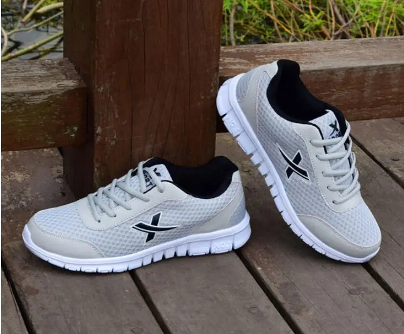 Мужская обувь Новинка 2020 года сетчатая Дышащие кроссовки Дизайнерская