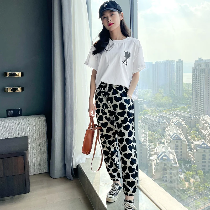 

Hot Sales Family Set 2021 Summer Family Matching Clothes Girls Short T-shirt and Casual Pants Set Women Cool Suit Mum and Me Set