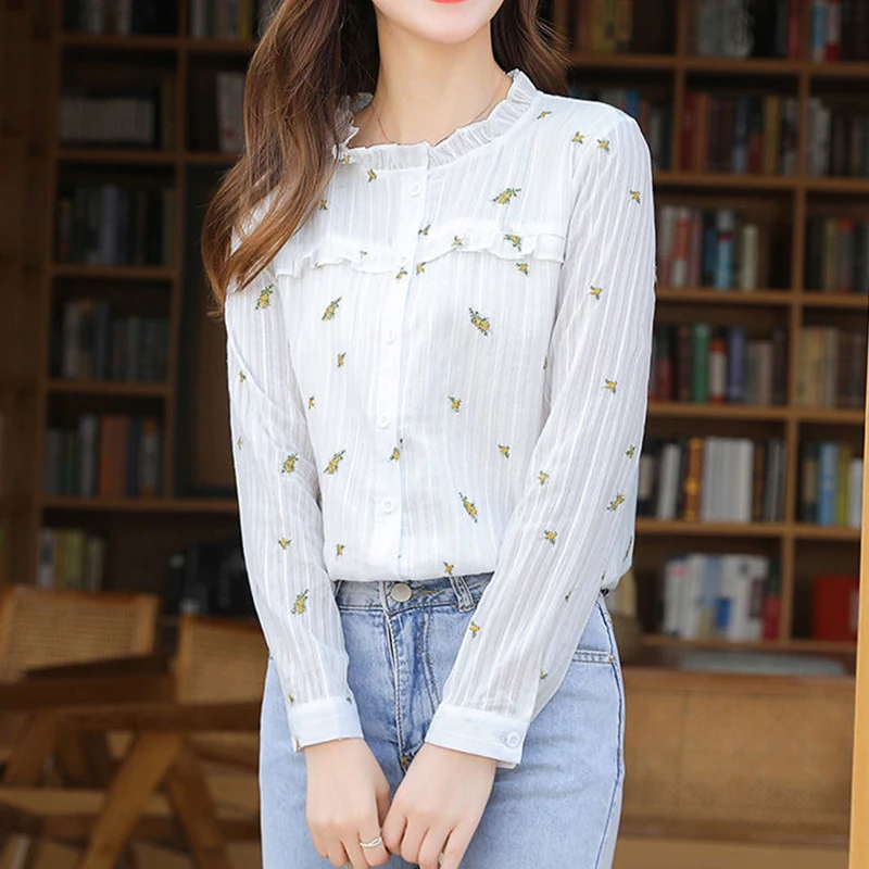 

Женская обувь; Сезон весна-осень; Стиль хлопковая блуза для детей, представляет женский свитер с o-образным вырезом на пуговицах с вышивкой с...