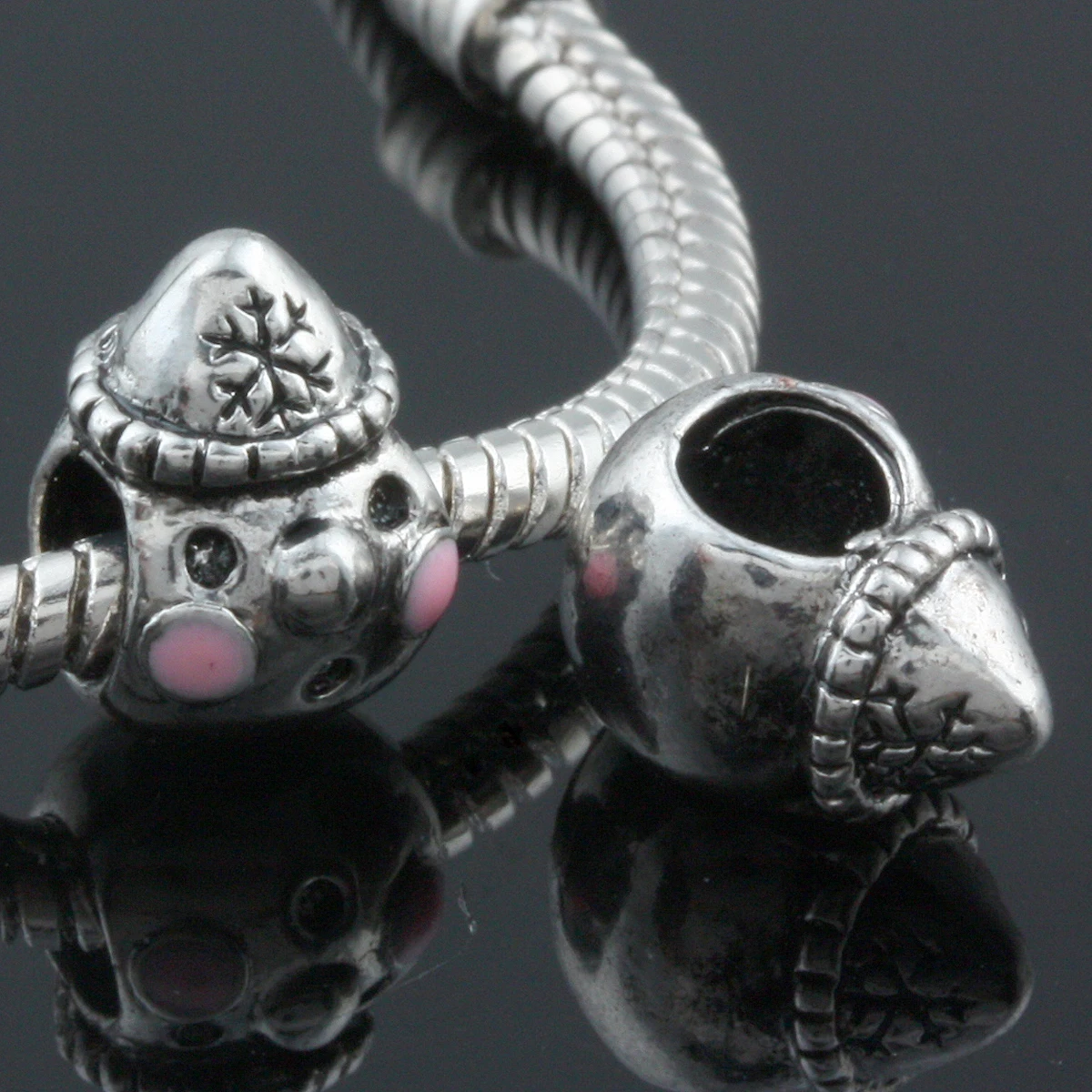 

5pcs/lot Cool Fashion Vintage Retro Black Scary Skull Head Beads fit Bracelet Charms Beads DIY Jewelry