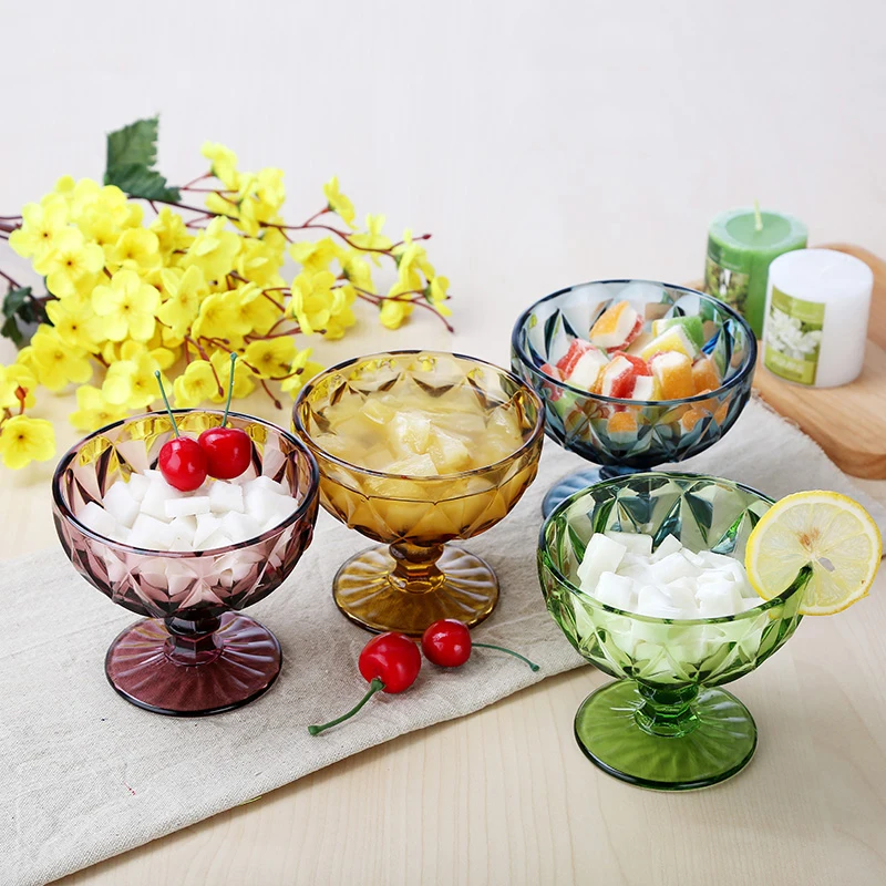 

4pcs/set Multicolour Relief Ice Cream Glass Cup Color Goblets Milkshake Juice Glass Whiskey Cups Sculpture Juice Glass Goblet