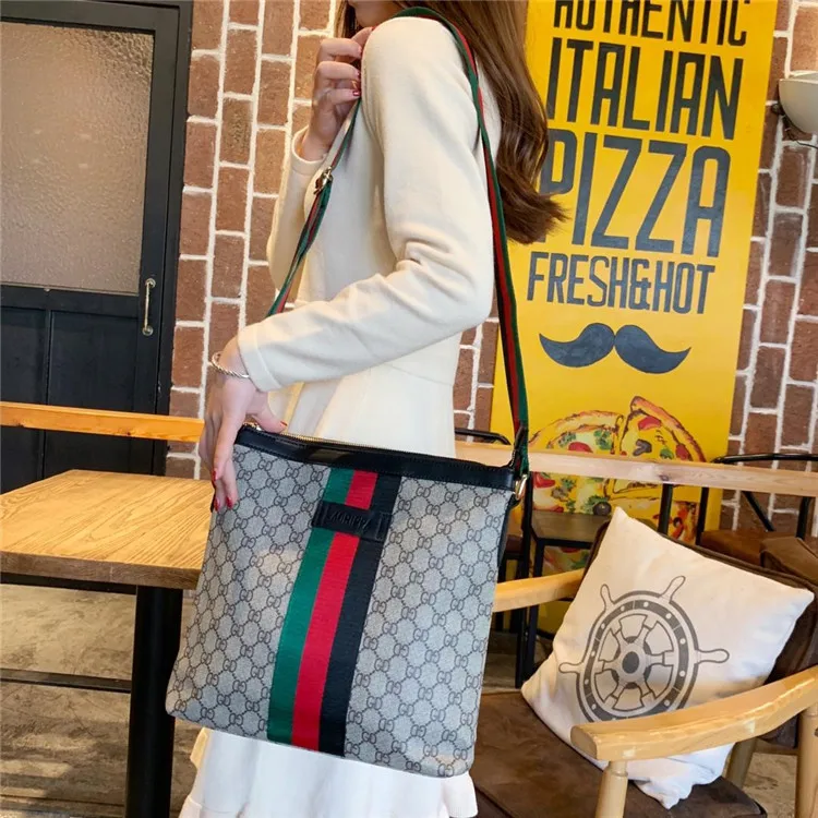 Новинка женская сумка на плечо тисненая практичная Классическая в полоску retr