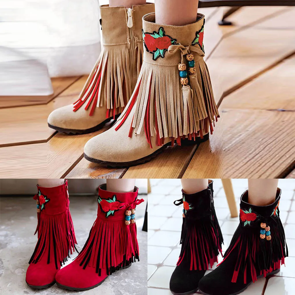 Женские ботинки женские замшевые с бахромой зимние вышивкой модные на танкетке