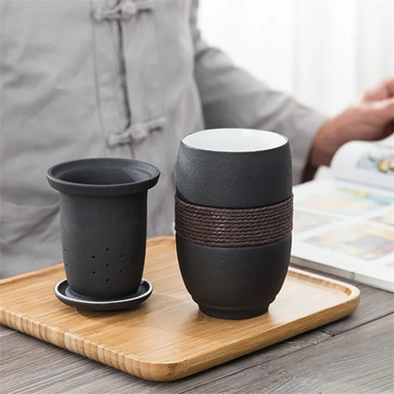 

Japanese Style Creative Teacup Water Separation Cup Home Office Travel Portable Ceramic Tea Cup with Filter and Lid Drinkware