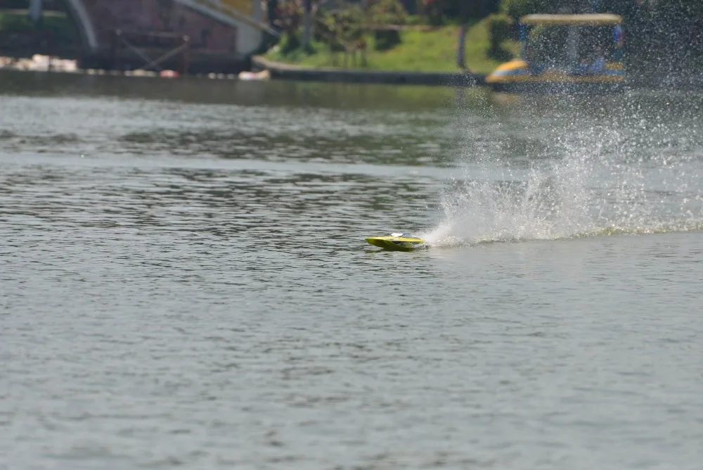 24 ghz rc лодка 70 кмч бесщеточный дви