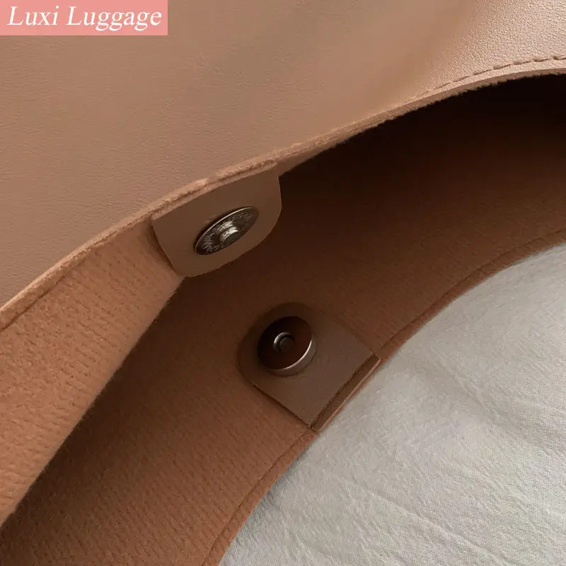 

2021 Fashion Retro Pu Leather Bucket Female Bag Luxury Designer Messenger One Shoulder Fashion Lady Travel Casual Handbag 2 In 1